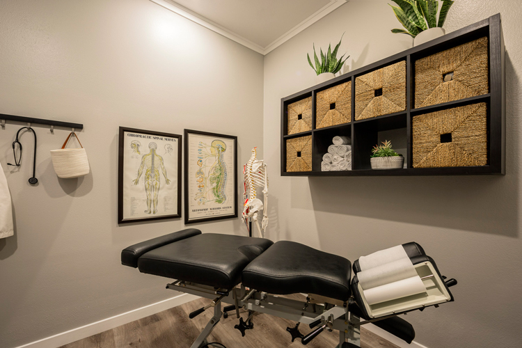 Chiropractic-Torrance-CA-Adjusting-Room-at-Taylor-Chiropractic-&-Laser-Center Chiropractic Torrance CA Adjusting Room at Taylor Chiropractic & Laser Center